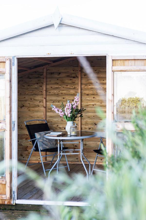 Villa Finest Retreats - The Lighthouse Hide Rampside Exterior foto